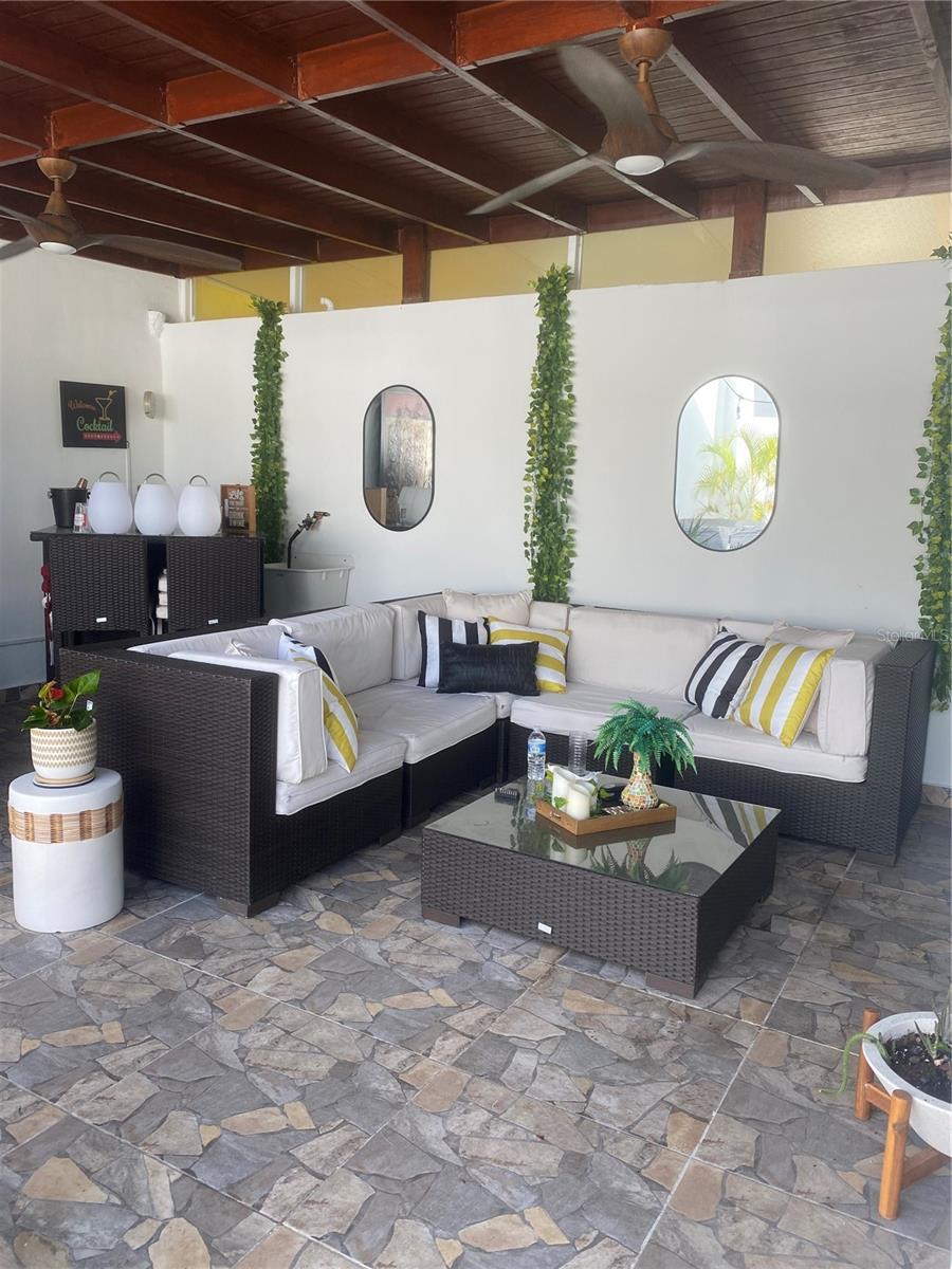 1500 AVENIDA LOS ROMEROS #916