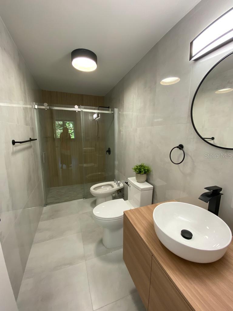 1500 AVENIDA LOS ROMEROS #916