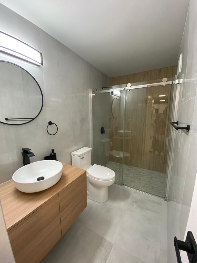 1500 AVENIDA LOS ROMEROS #916