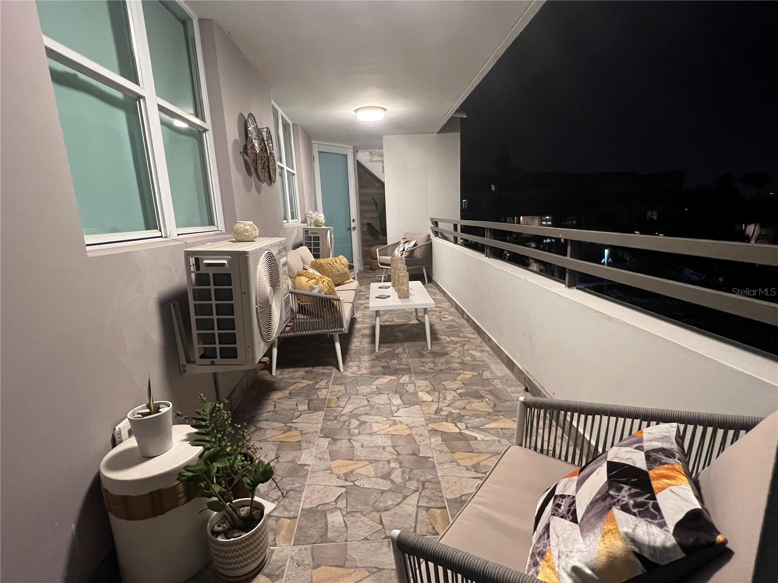 1500 AVENIDA LOS ROMEROS #916