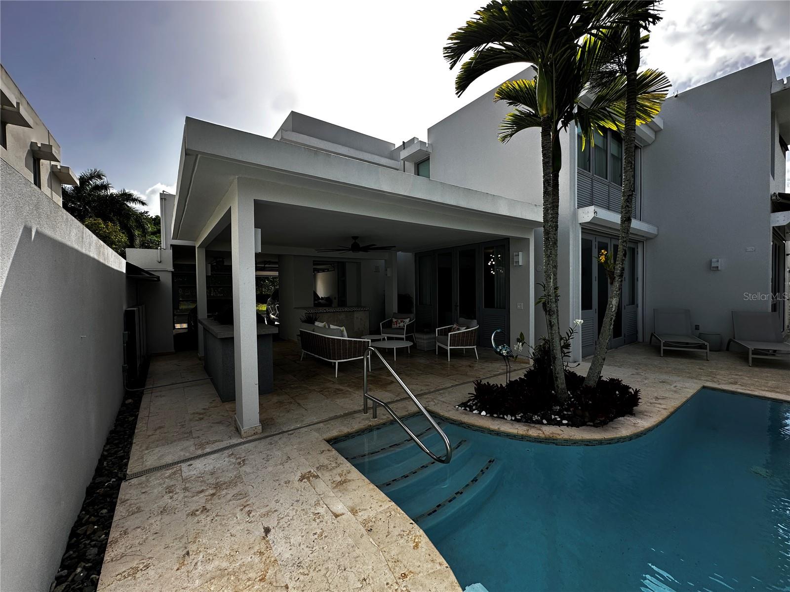 Senderos en Montehiedra AMBAR #86