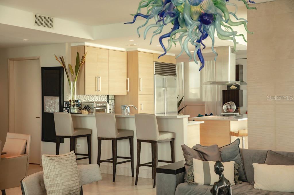 555 C. MONSERRATE #5