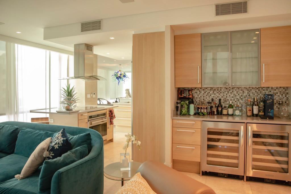 555 C. MONSERRATE #5