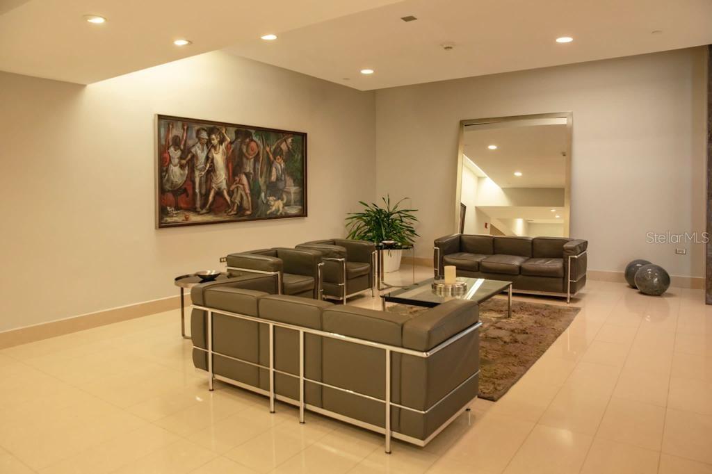 555 C. MONSERRATE #5