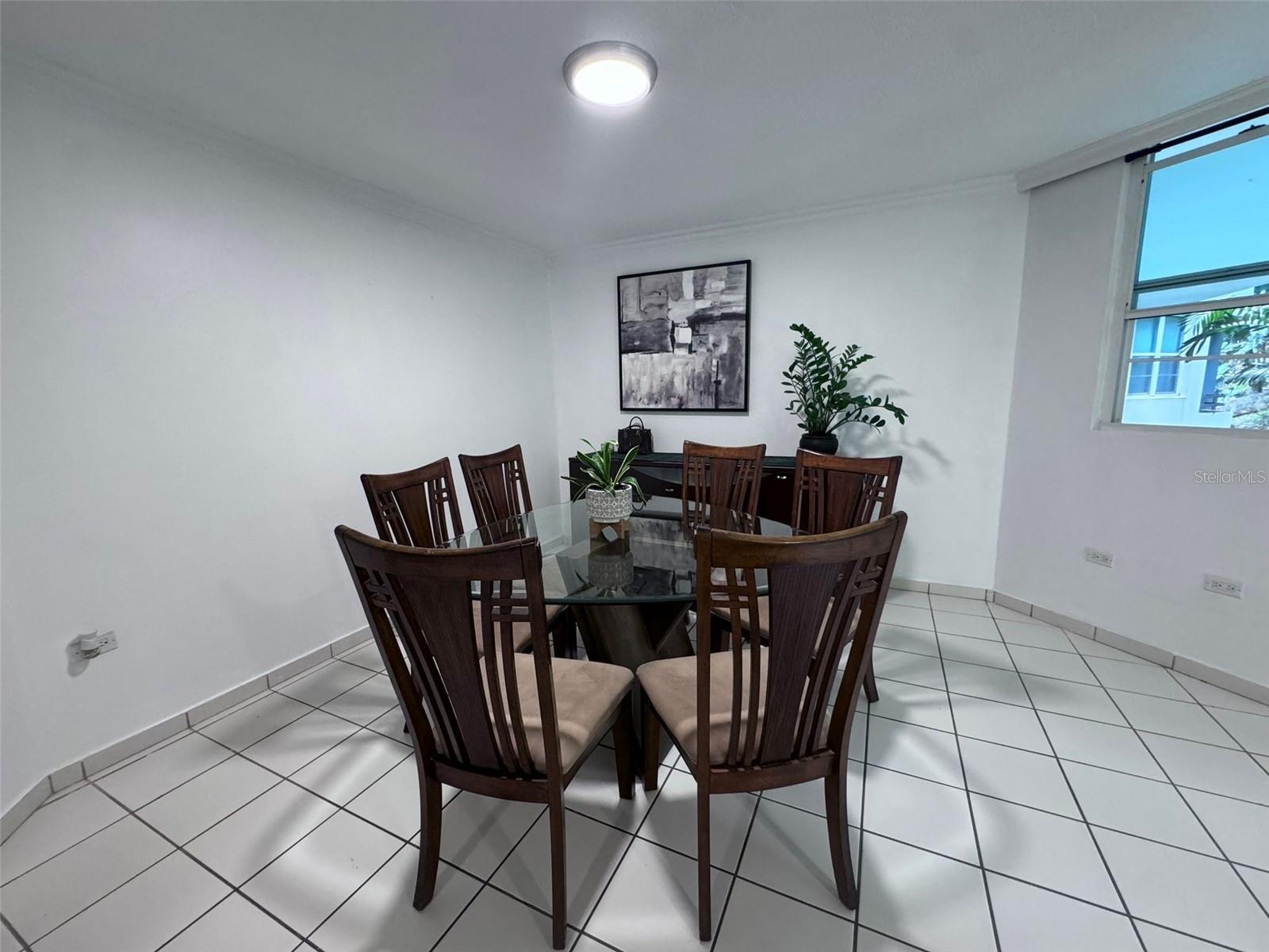 1500 AVENIDA LOS ROMEROS