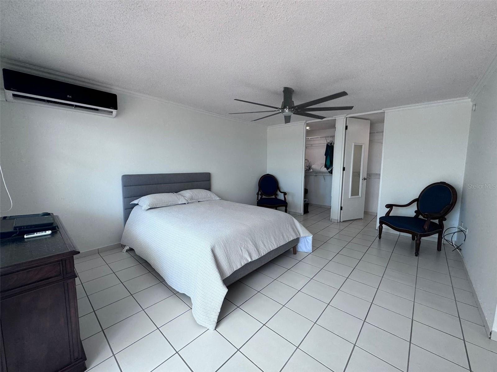 1500 AVENIDA LOS ROMEROS