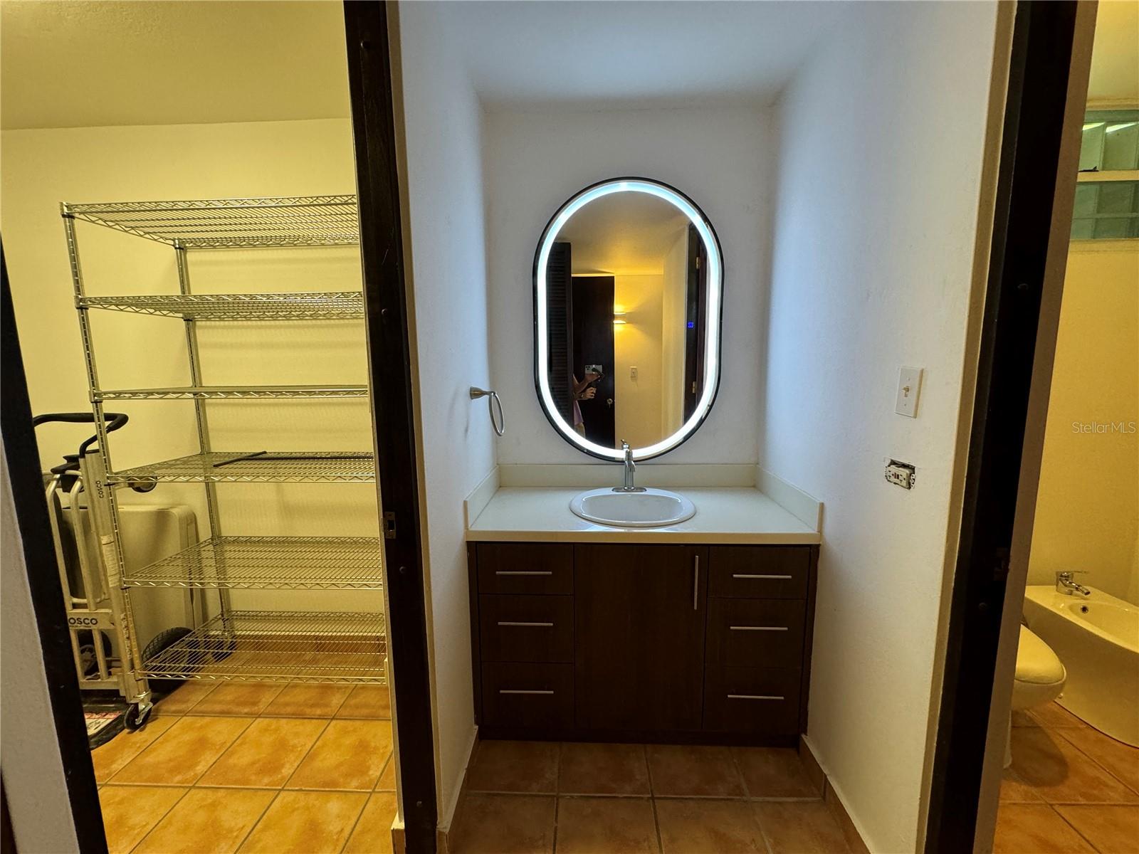 833 CARR 833 #1007-AB