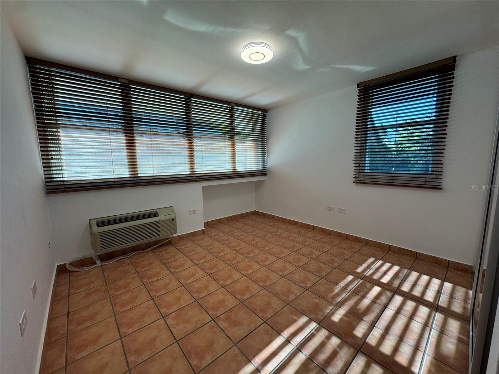 833 CARR 833 #1007-AB