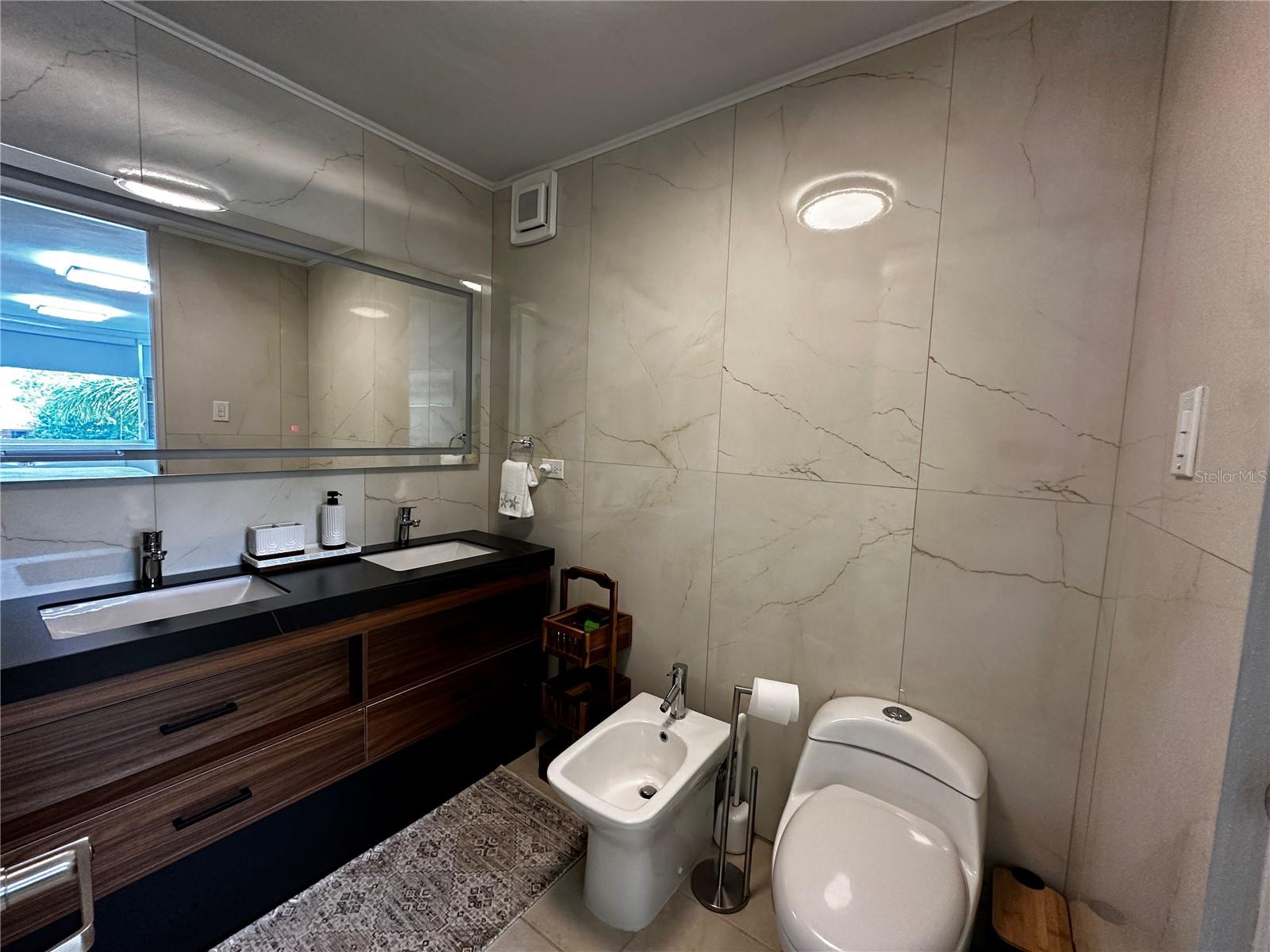 HARBOUR POINT HARBOUR DRIVE #302B