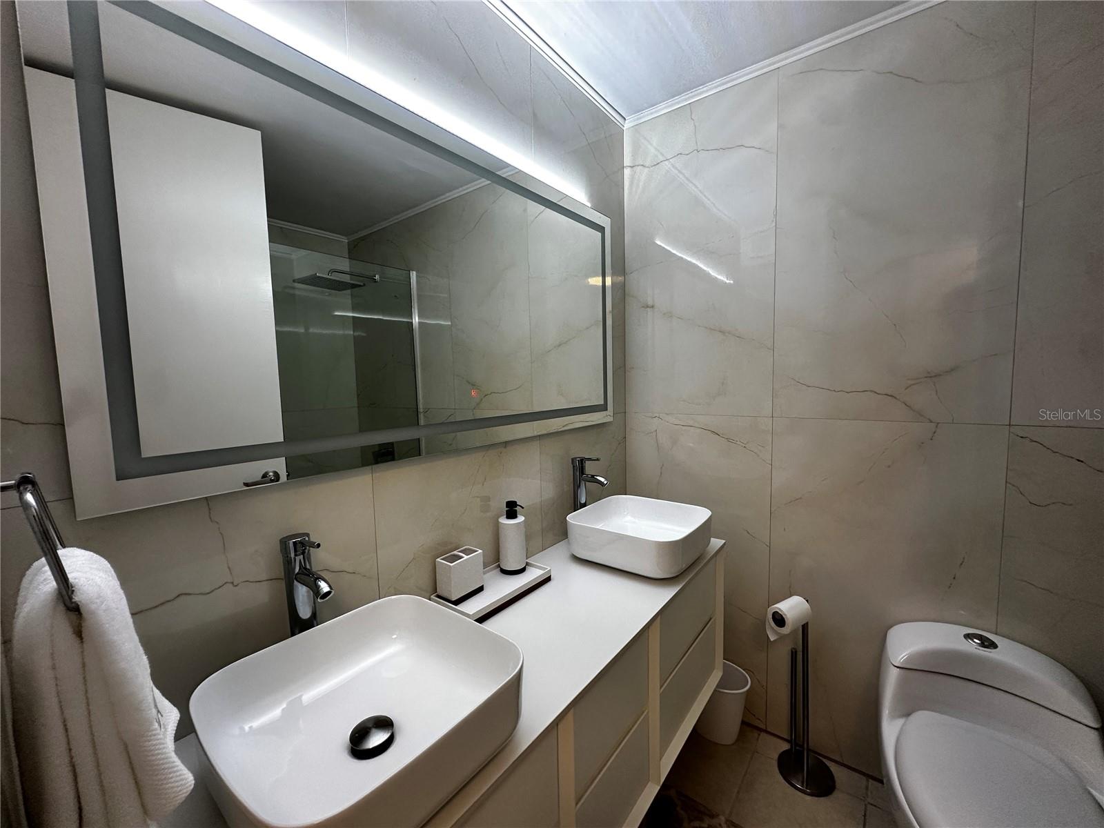 HARBOUR POINT HARBOUR DRIVE #302B