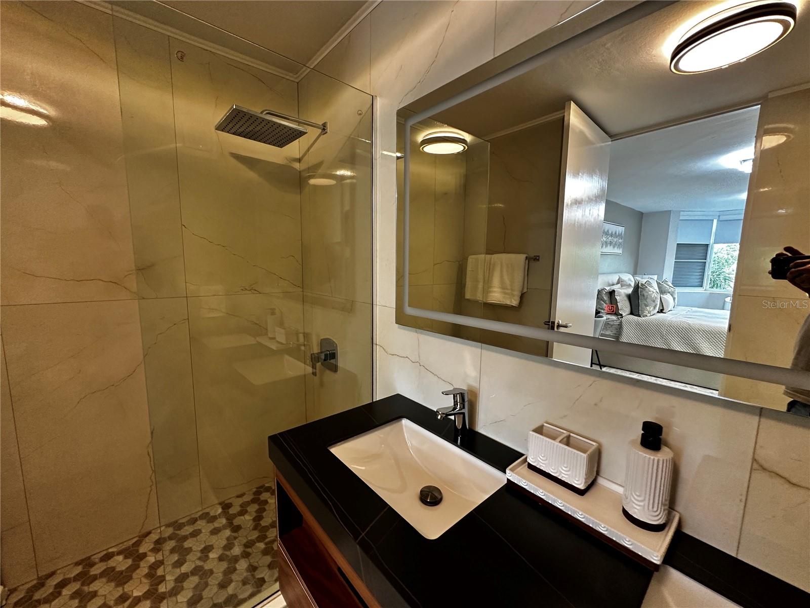 HARBOUR POINT HARBOUR DRIVE #302B