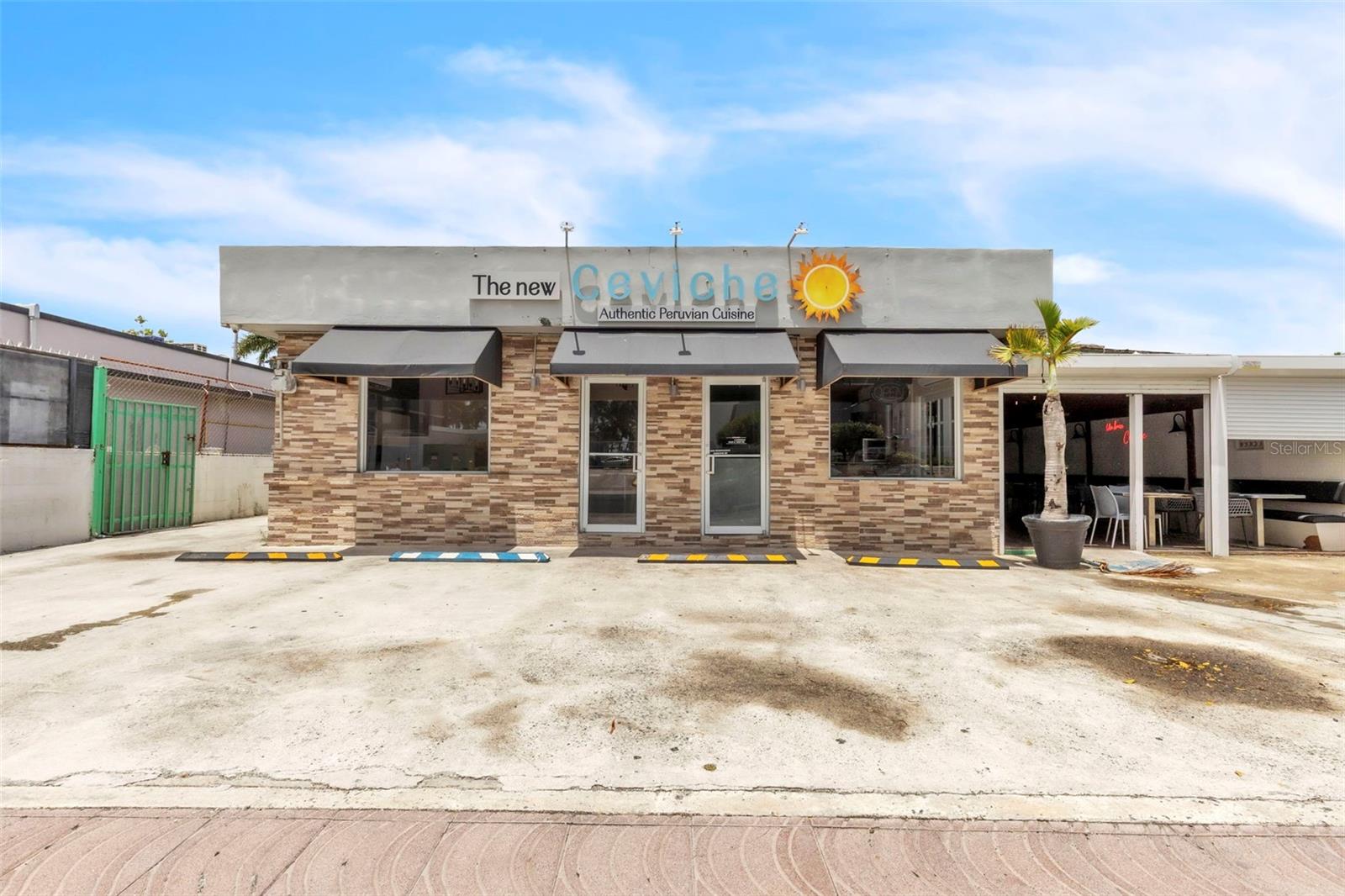 3038 AVENIDA ISLA VERDE AVE