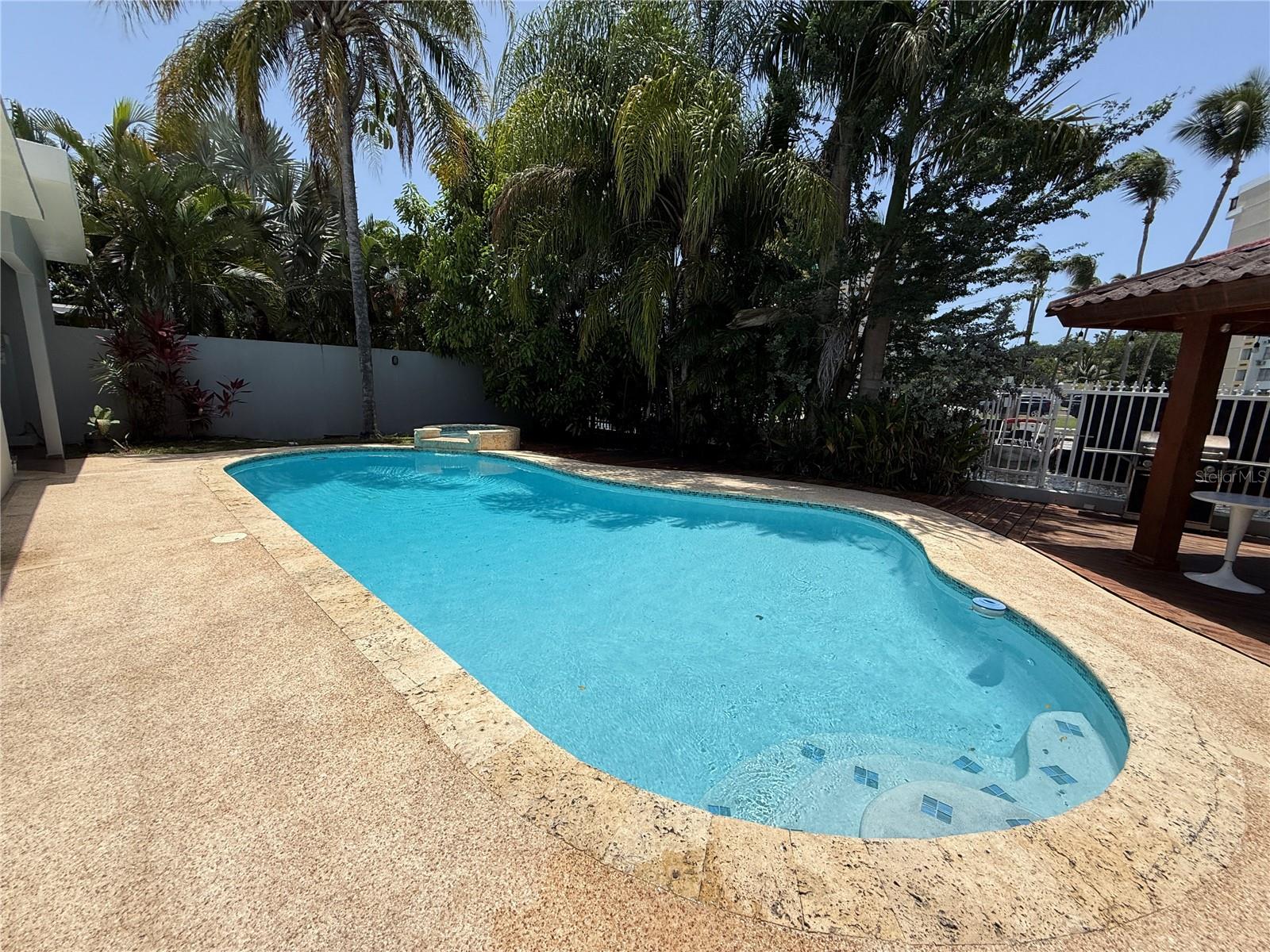 B11 CALLE PONTEVEDRA #B-11