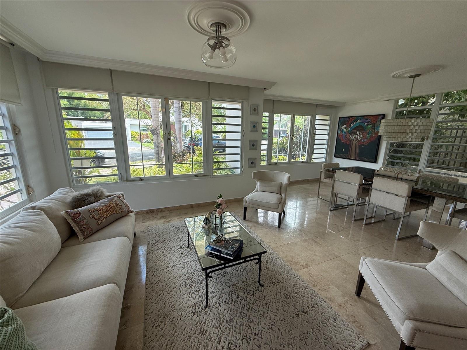 Calle Onix 32 URB. BUCARE