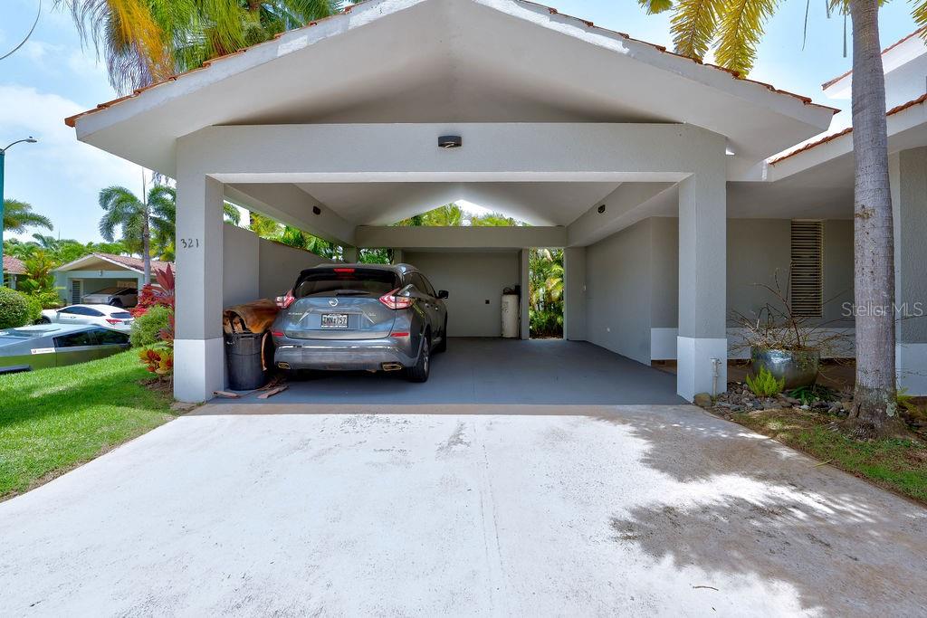 321 CAMINO DEL GUAMA