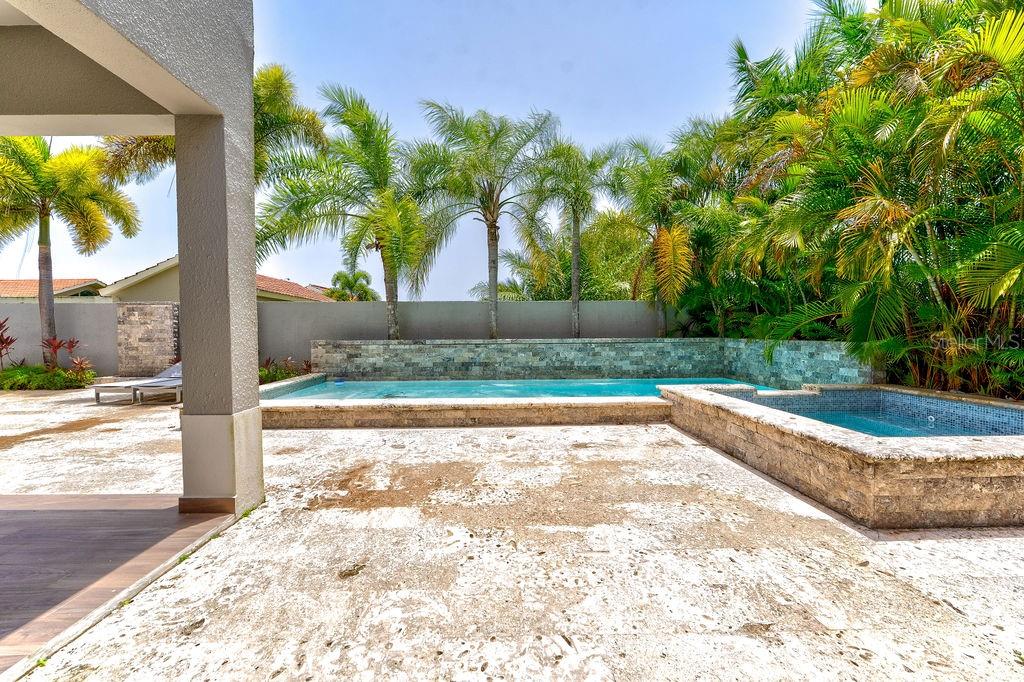 321 CAMINO DEL GUAMA