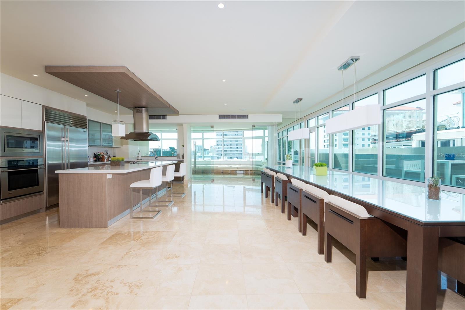 1052 AVE ASHFORD #7