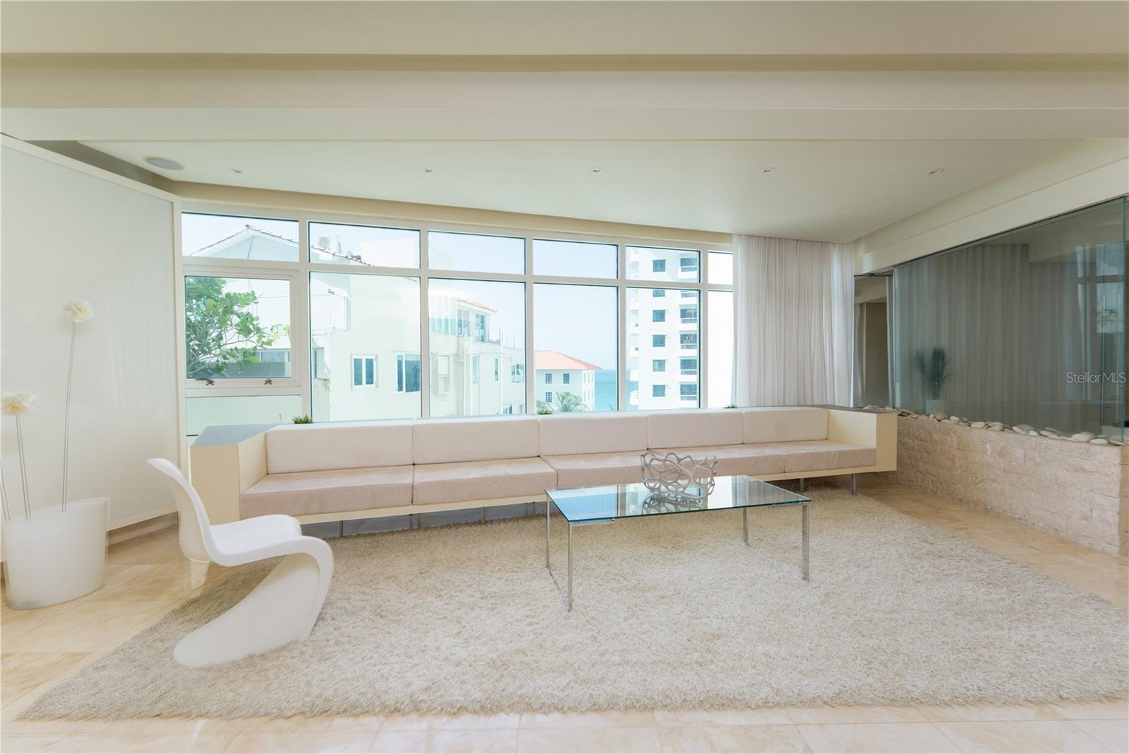 1052 AVE ASHFORD #7