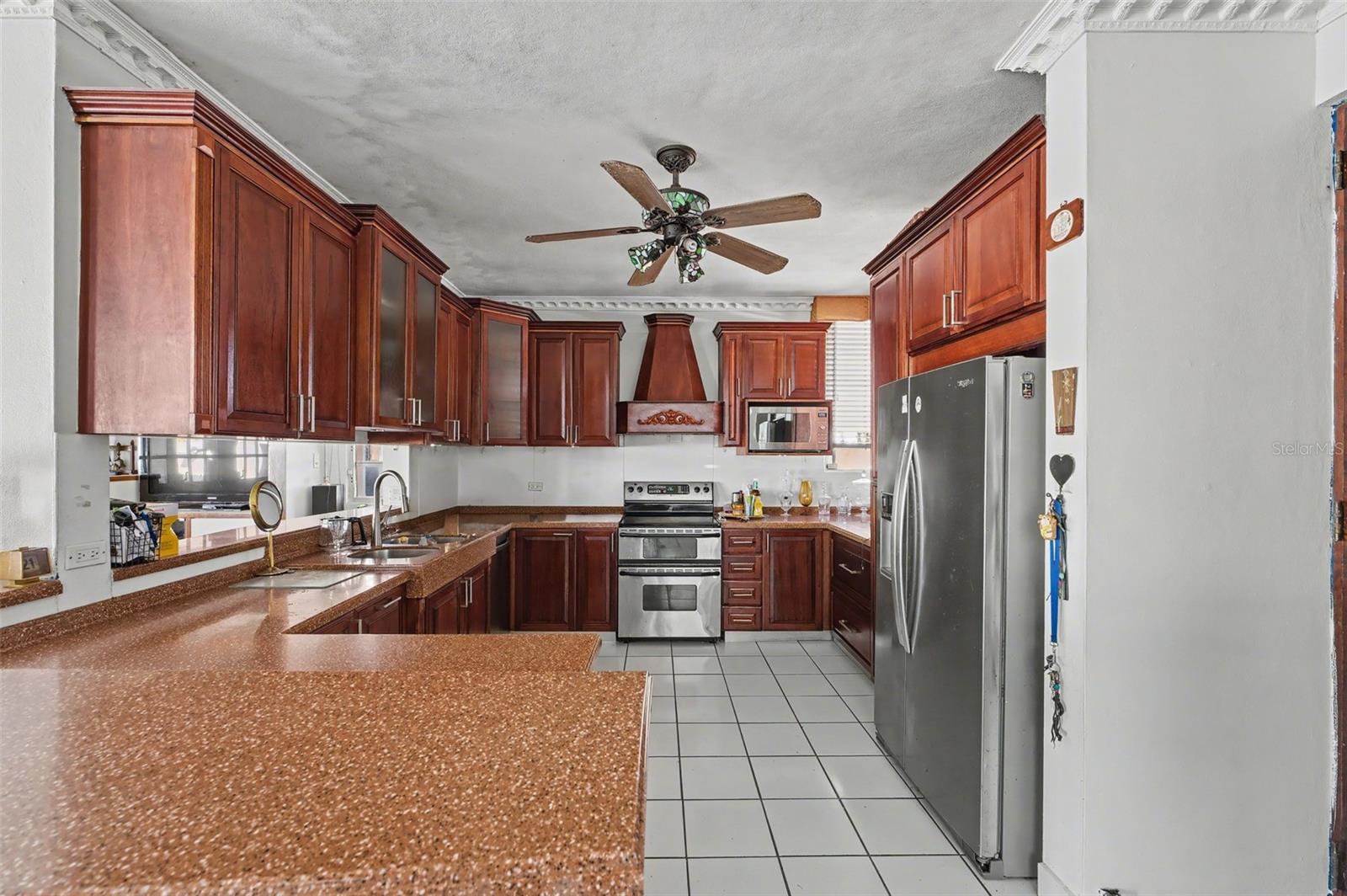 Calle Parque Tivoli CALLE PARQUE TIVOLI #21