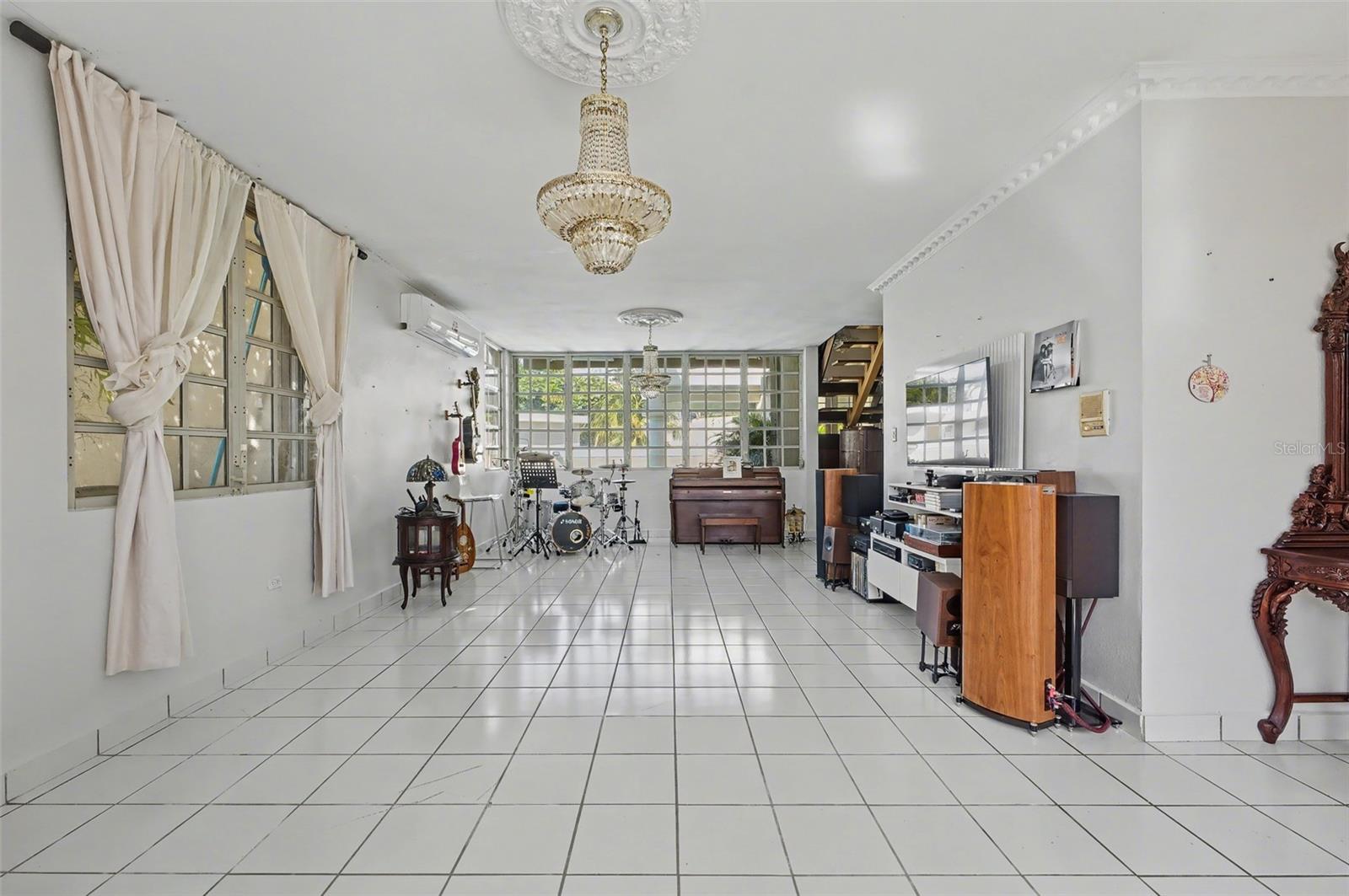 Calle Parque Tivoli CALLE PARQUE TIVOLI #21