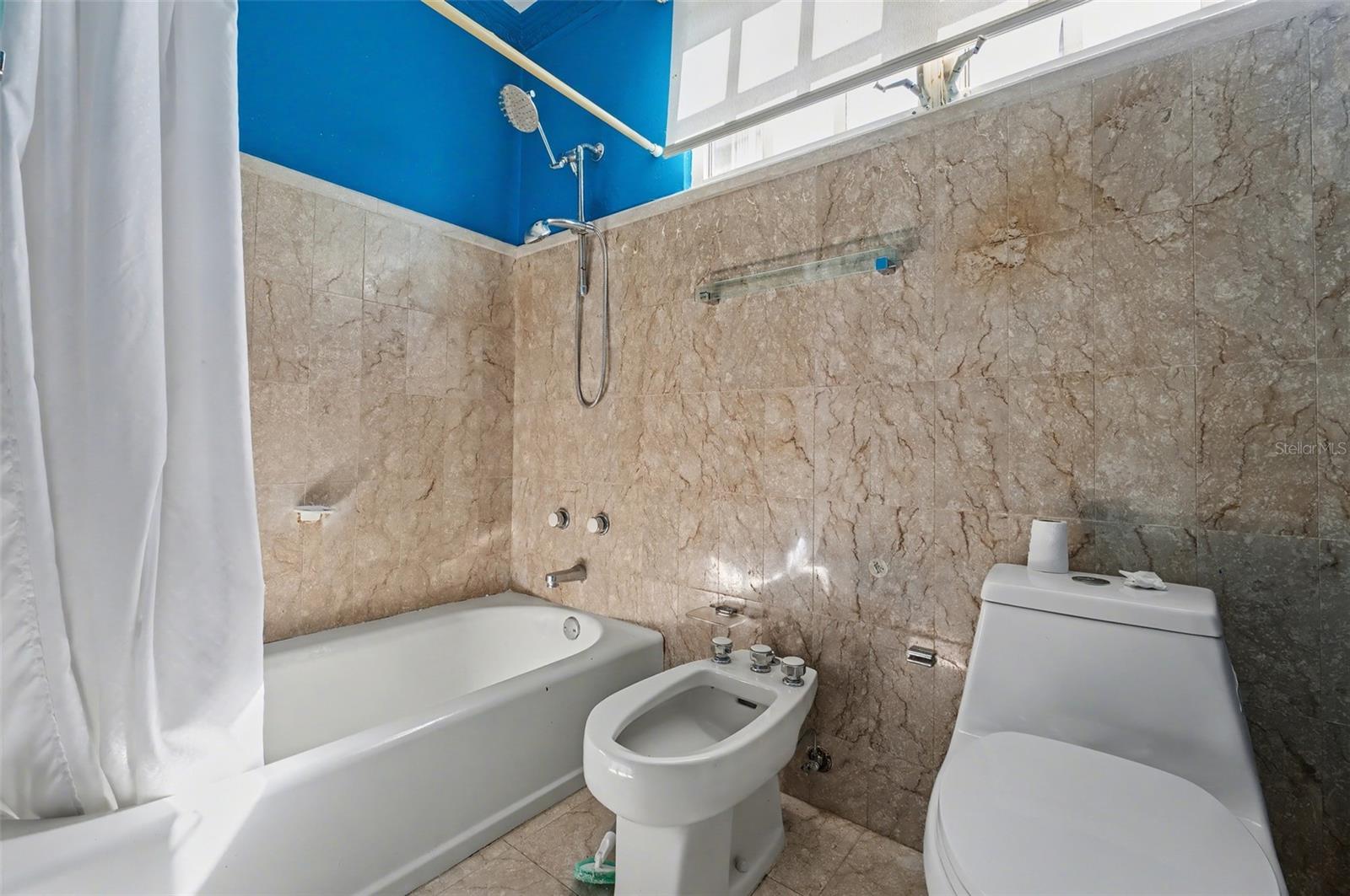 Calle Parque Tivoli CALLE PARQUE TIVOLI #21