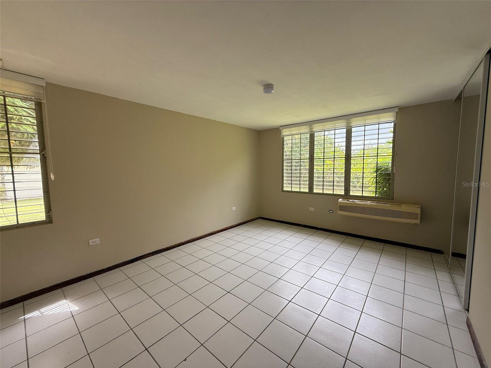 186 CAMINO DEL MONTE