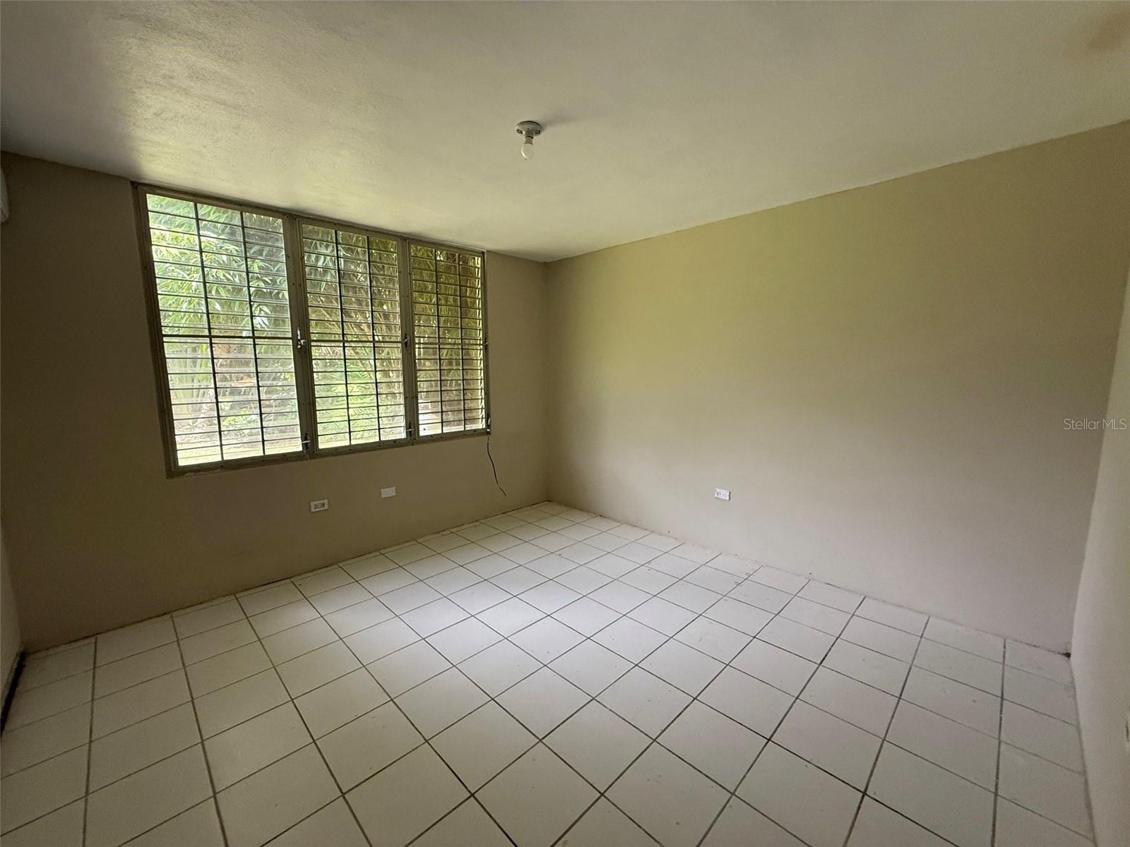 186 CAMINO DEL MONTE