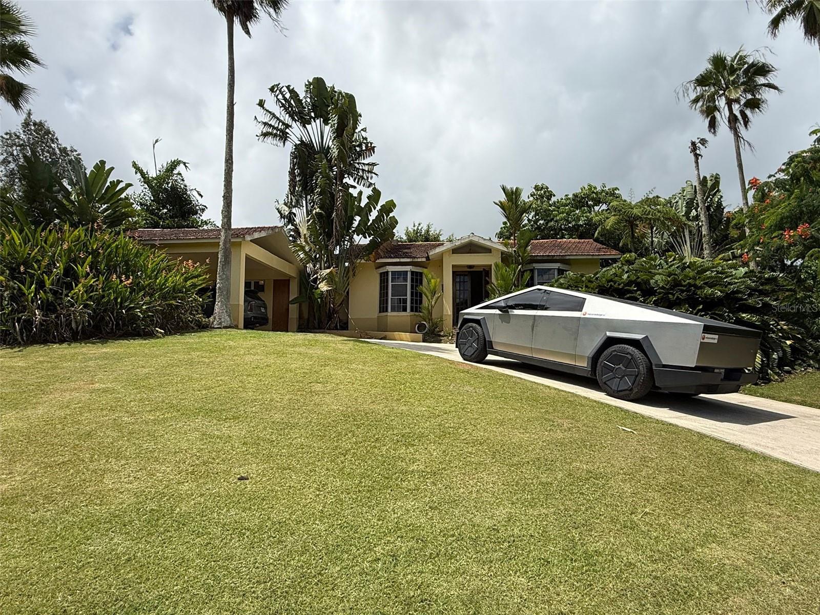 186 CAMINO DEL MONTE