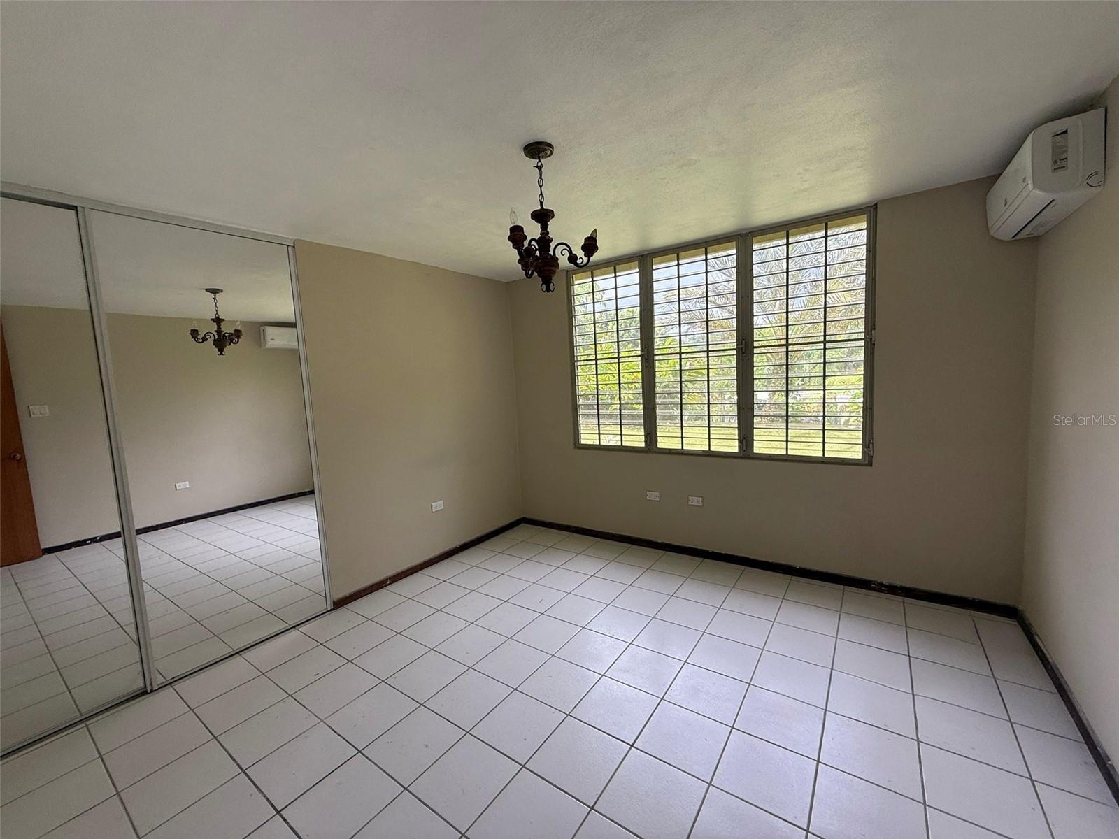 186 CAMINO DEL MONTE