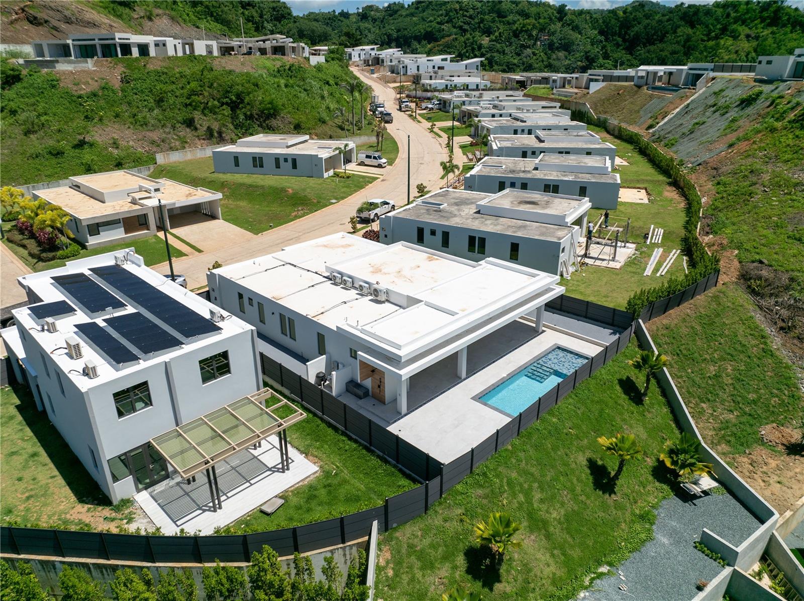 240 St. MONTEAZUL #240