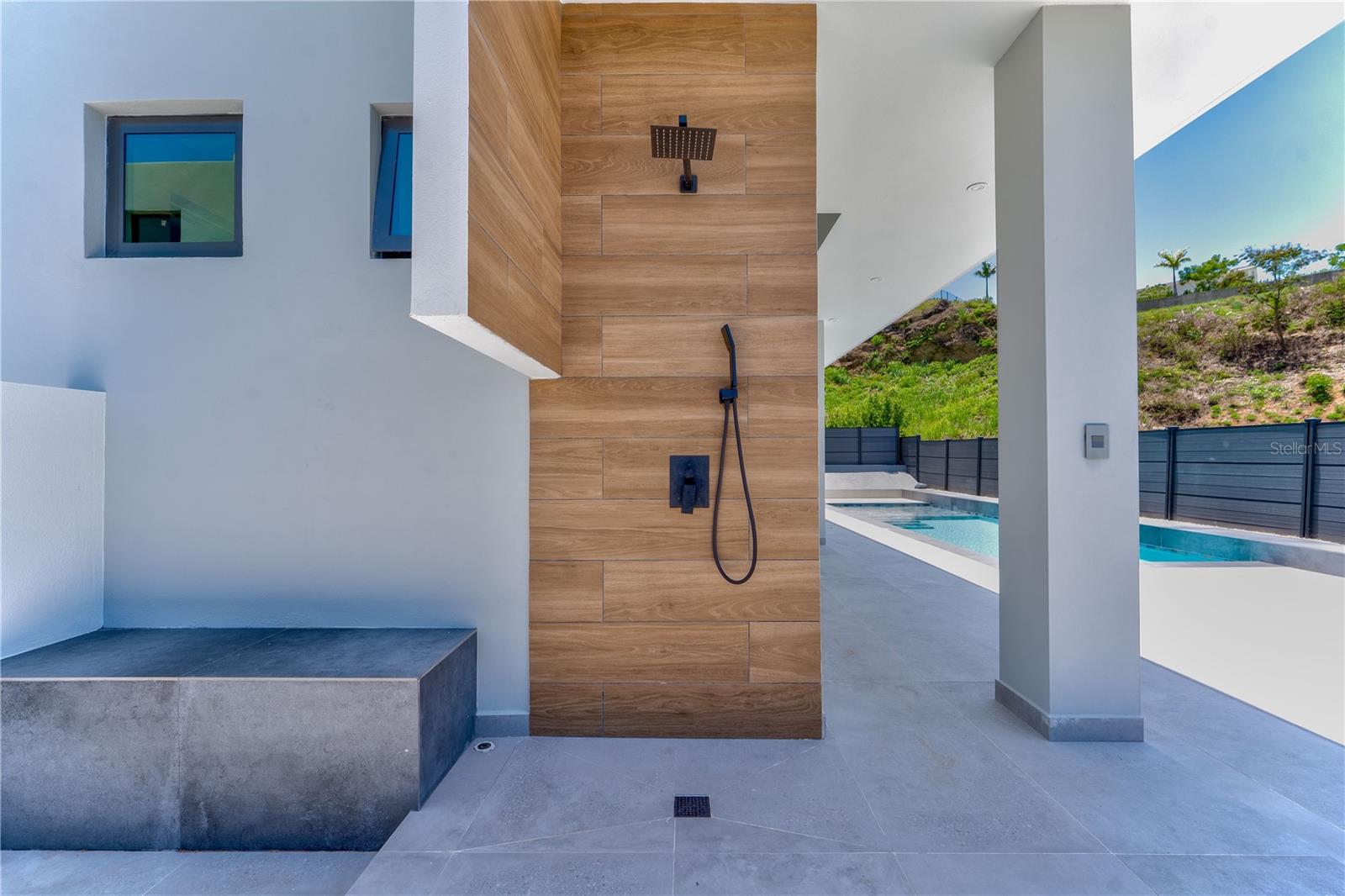 240 St. MONTEAZUL #240