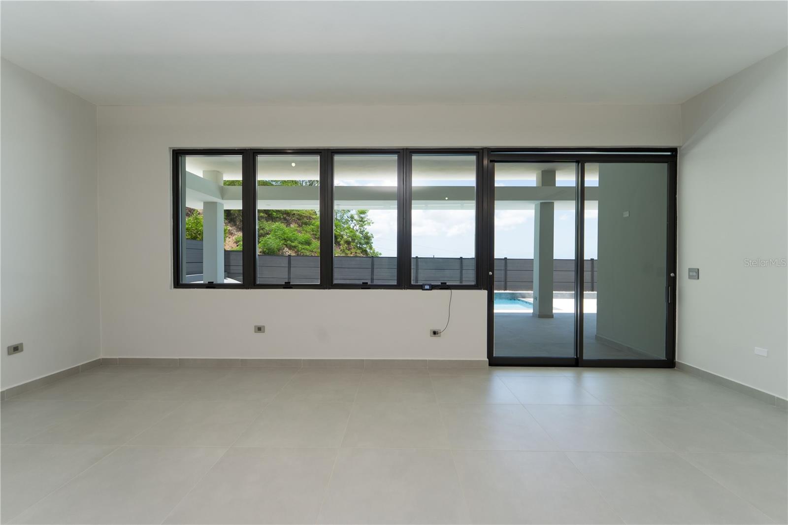 240 St. MONTEAZUL #240