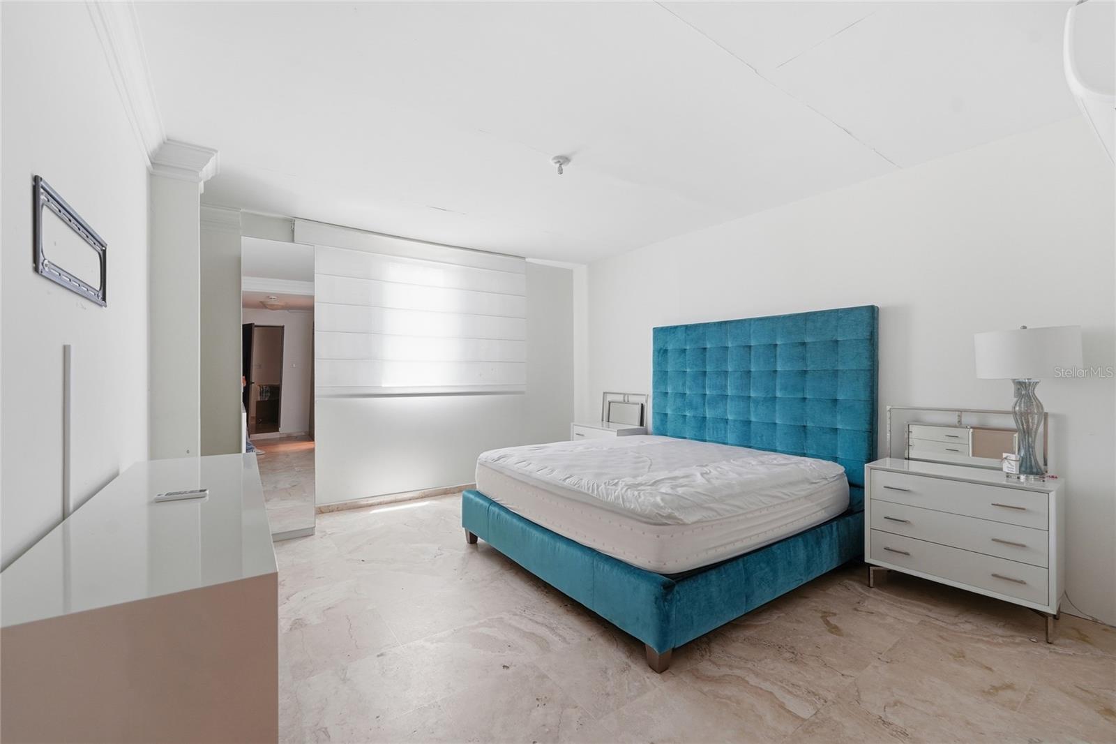 154 CALLE VIOLETA