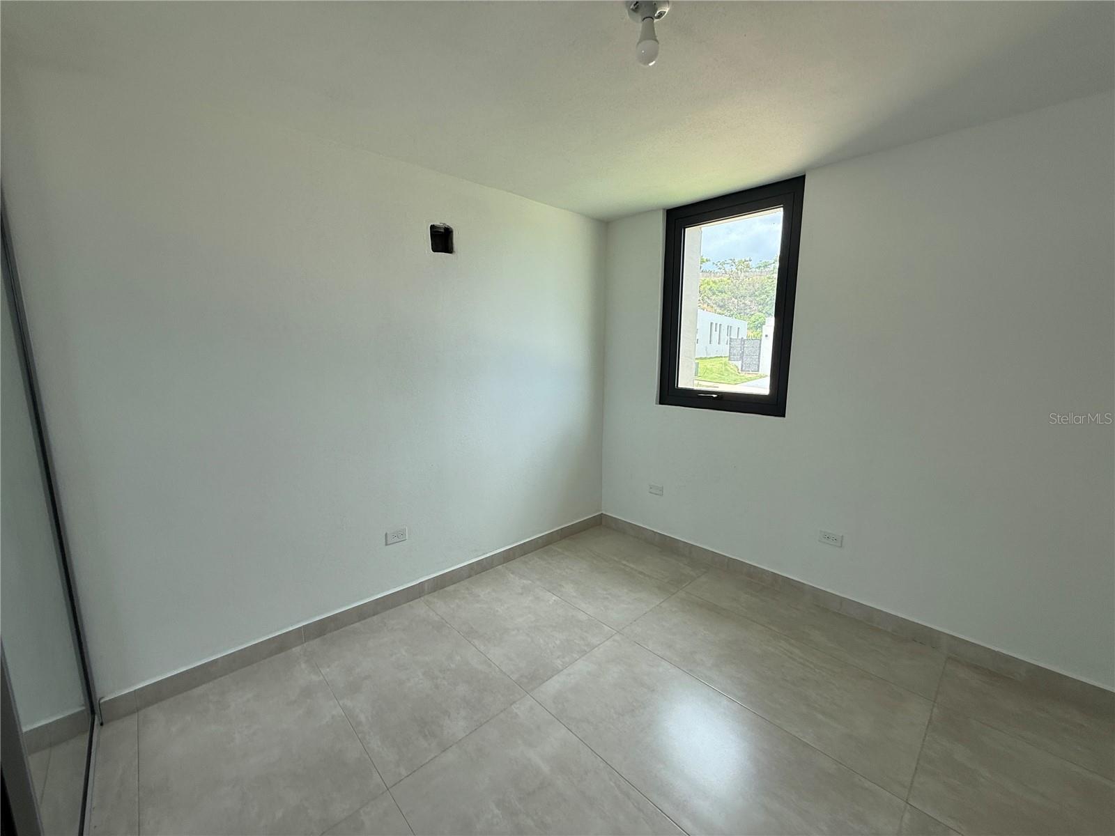 162 St. MONTEAZUL #162