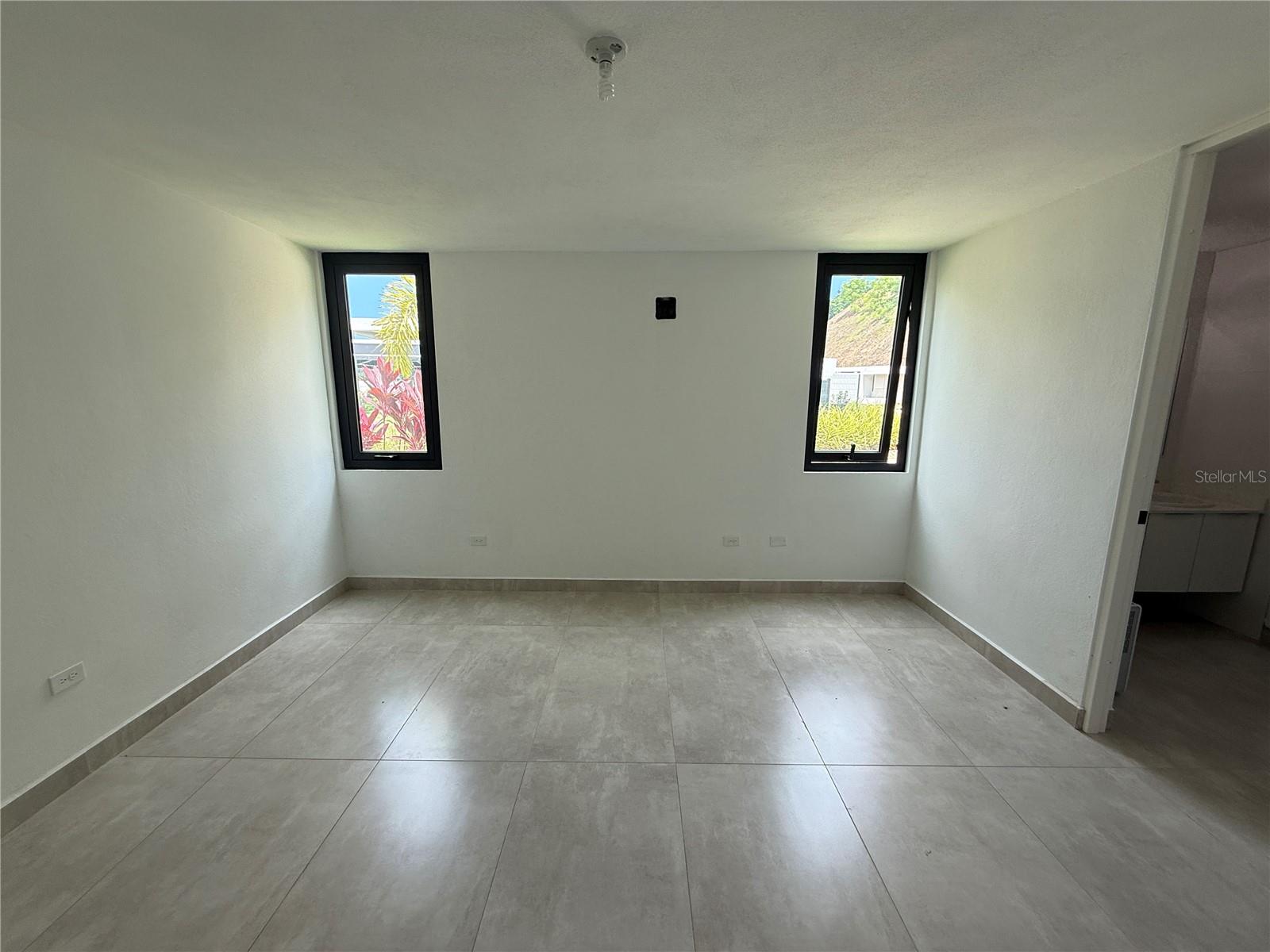 162 St. MONTEAZUL #162