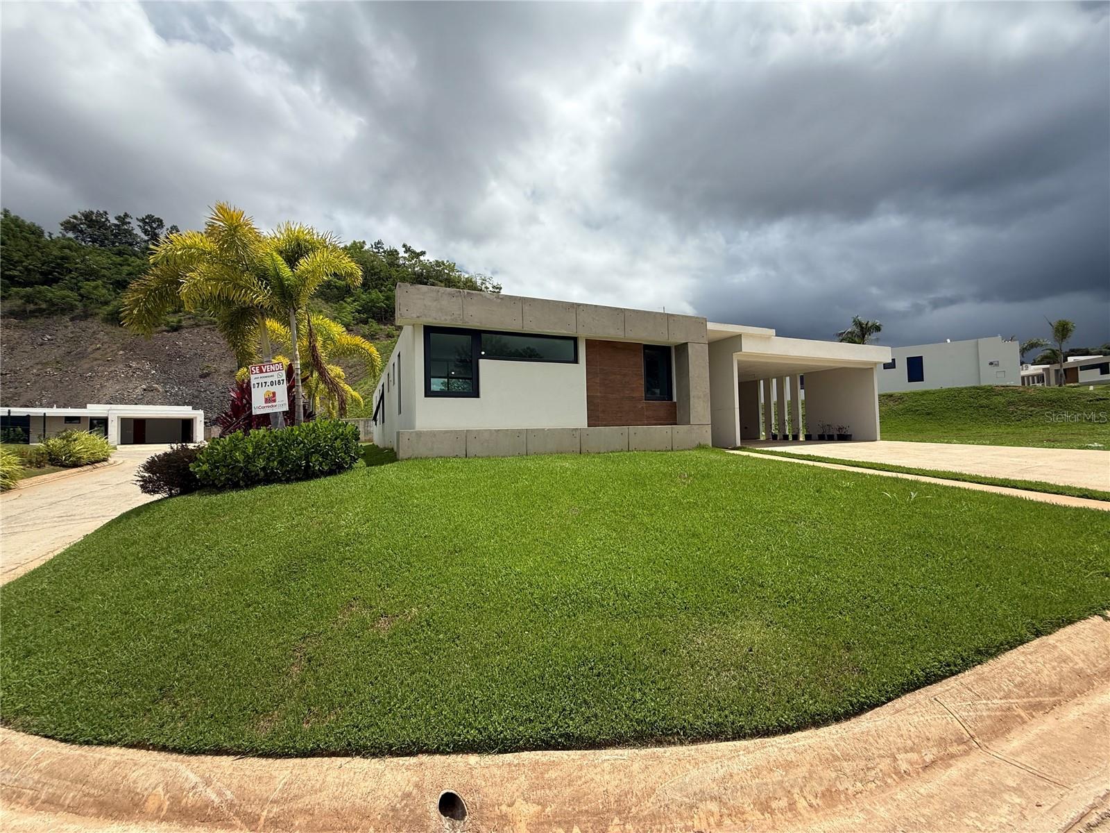 162 St. MONTEAZUL #162