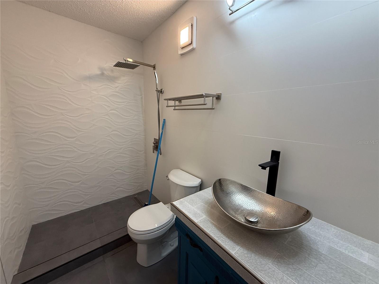 3011 ALEJANDRINO AVE #2103