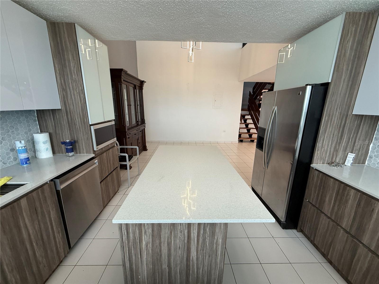 3011 ALEJANDRINO AVE #2103