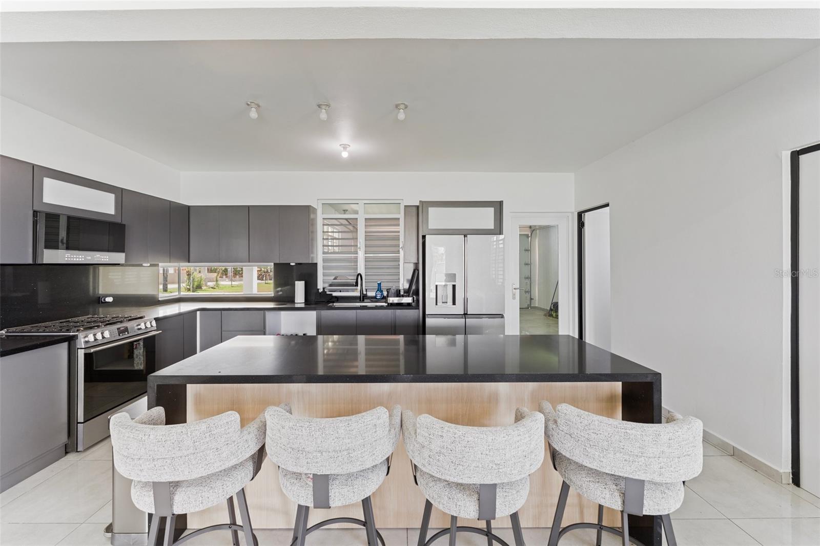 457 PASEO LOMAS LLANAS