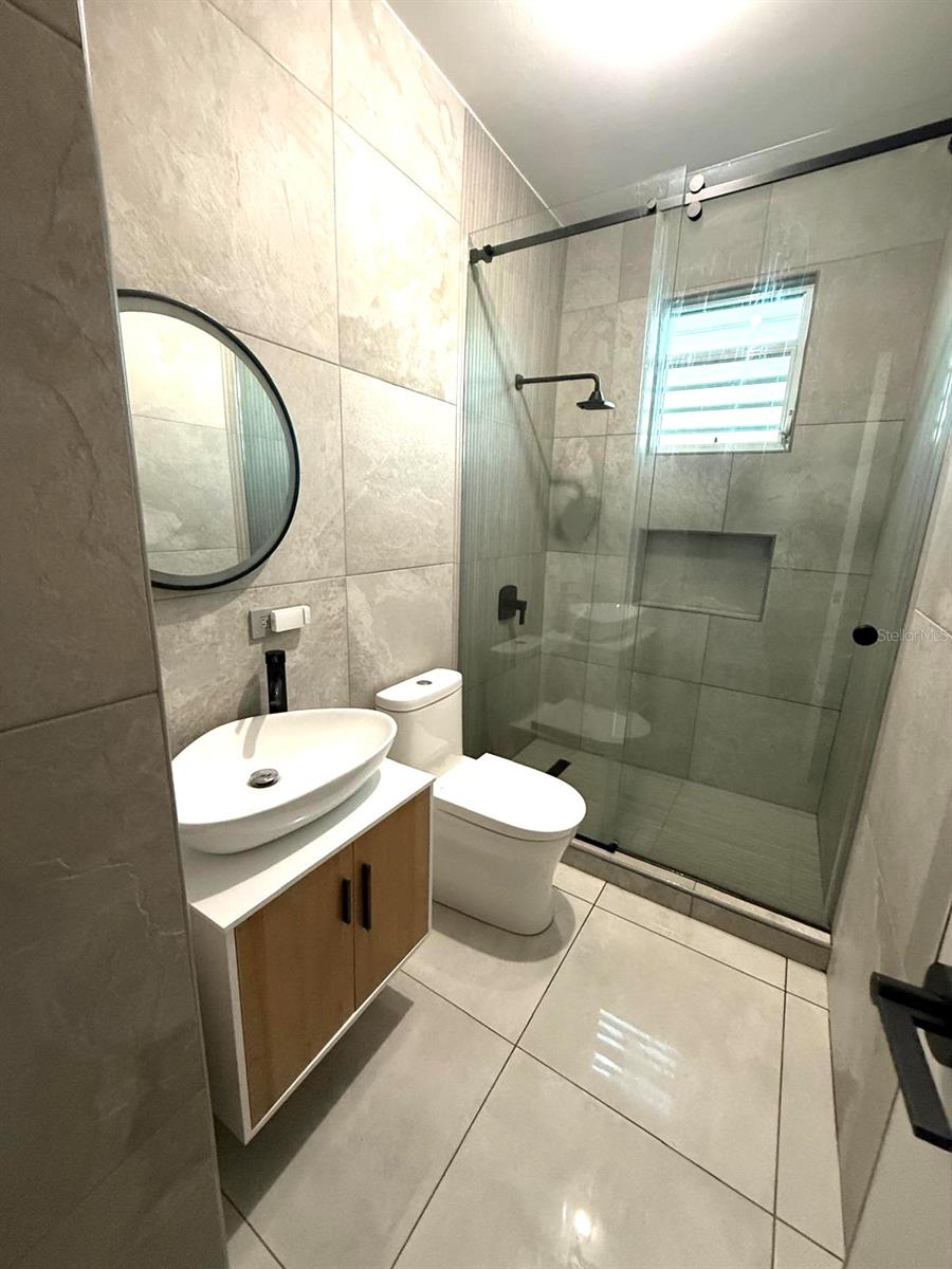 457 PASEO LOMAS LLANAS