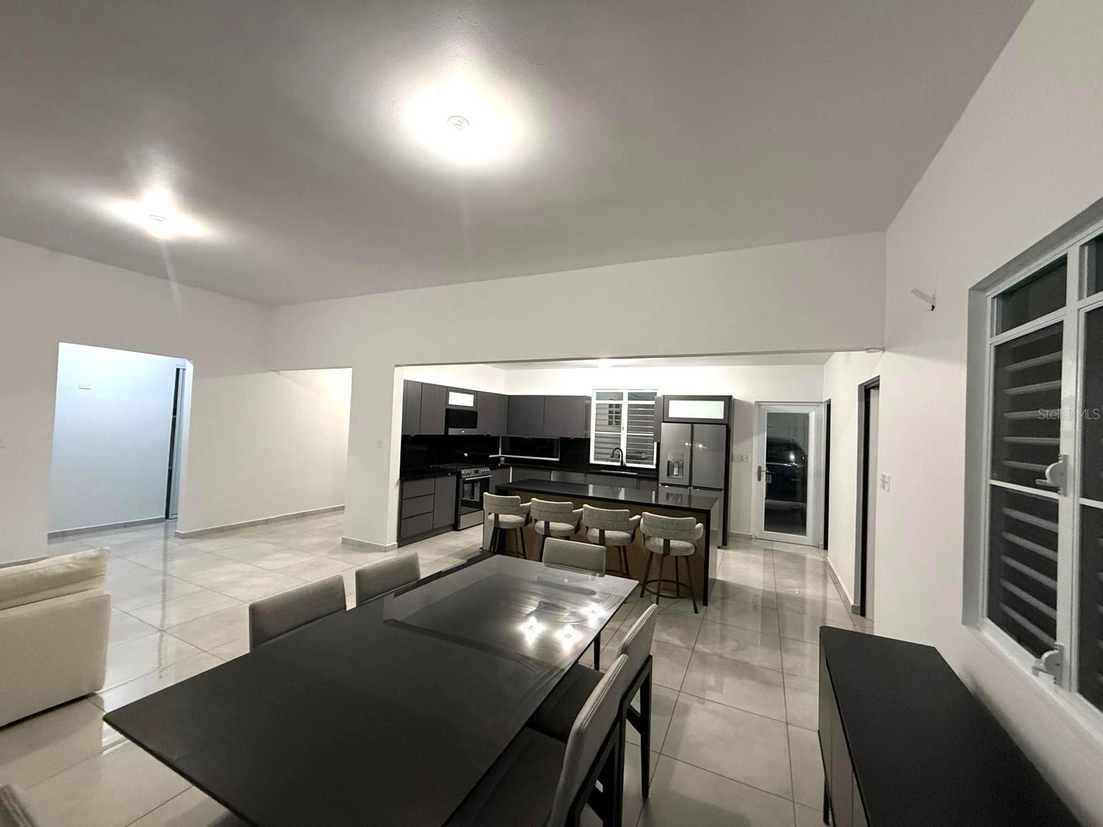 457 PASEO LOMAS LLANAS