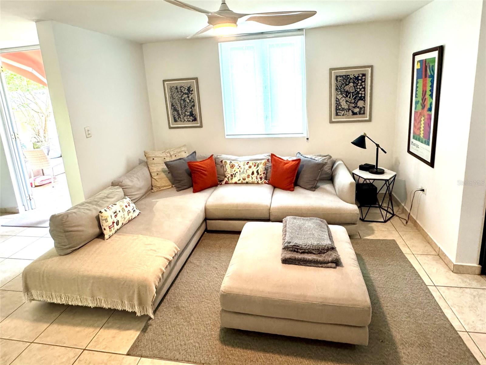 Paseo Coraleds 1 J-8