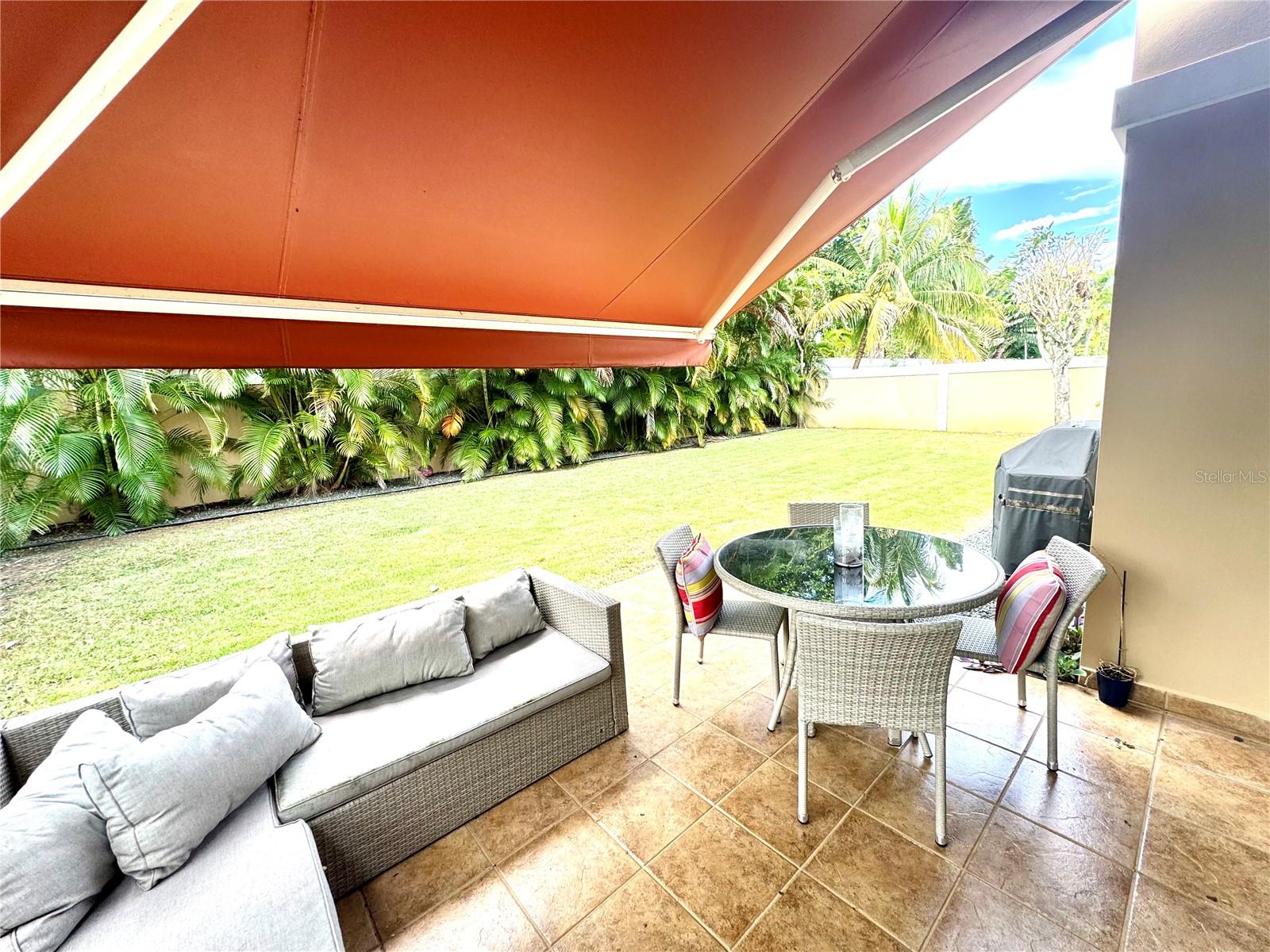 Paseo Coraleds 1 J-8