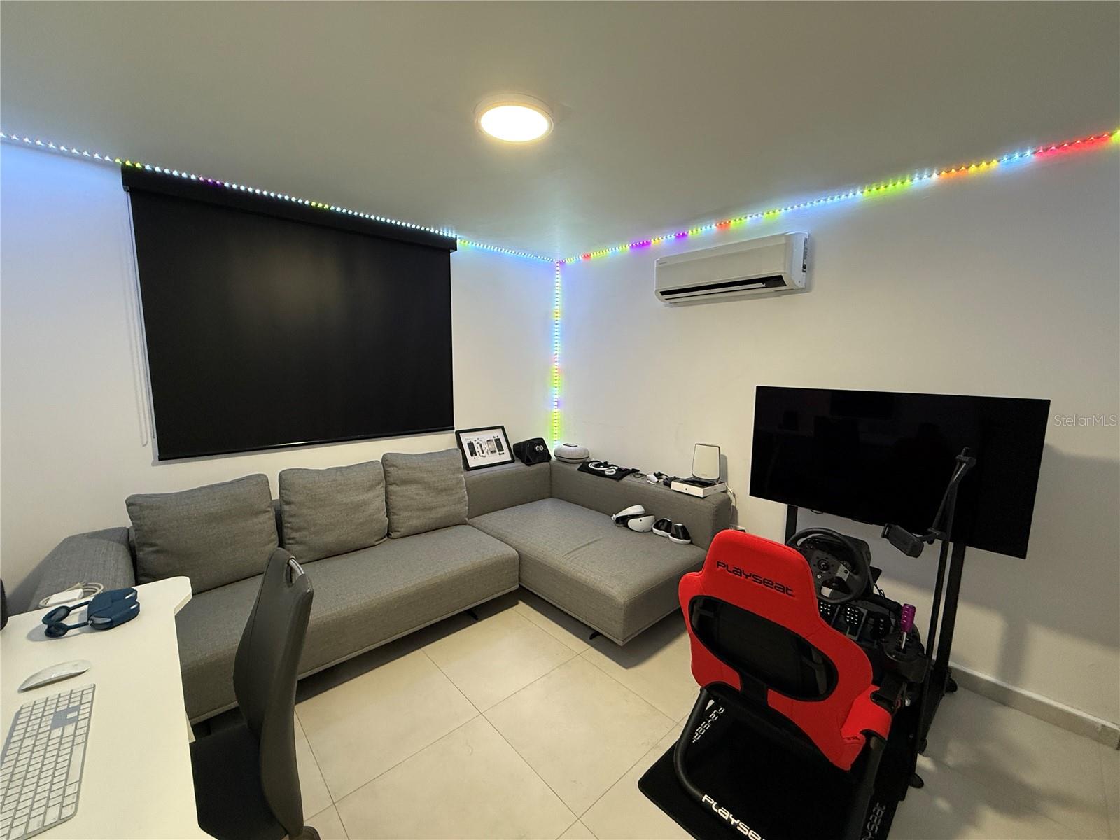 1500 AVENIDA LOS ROMEROS