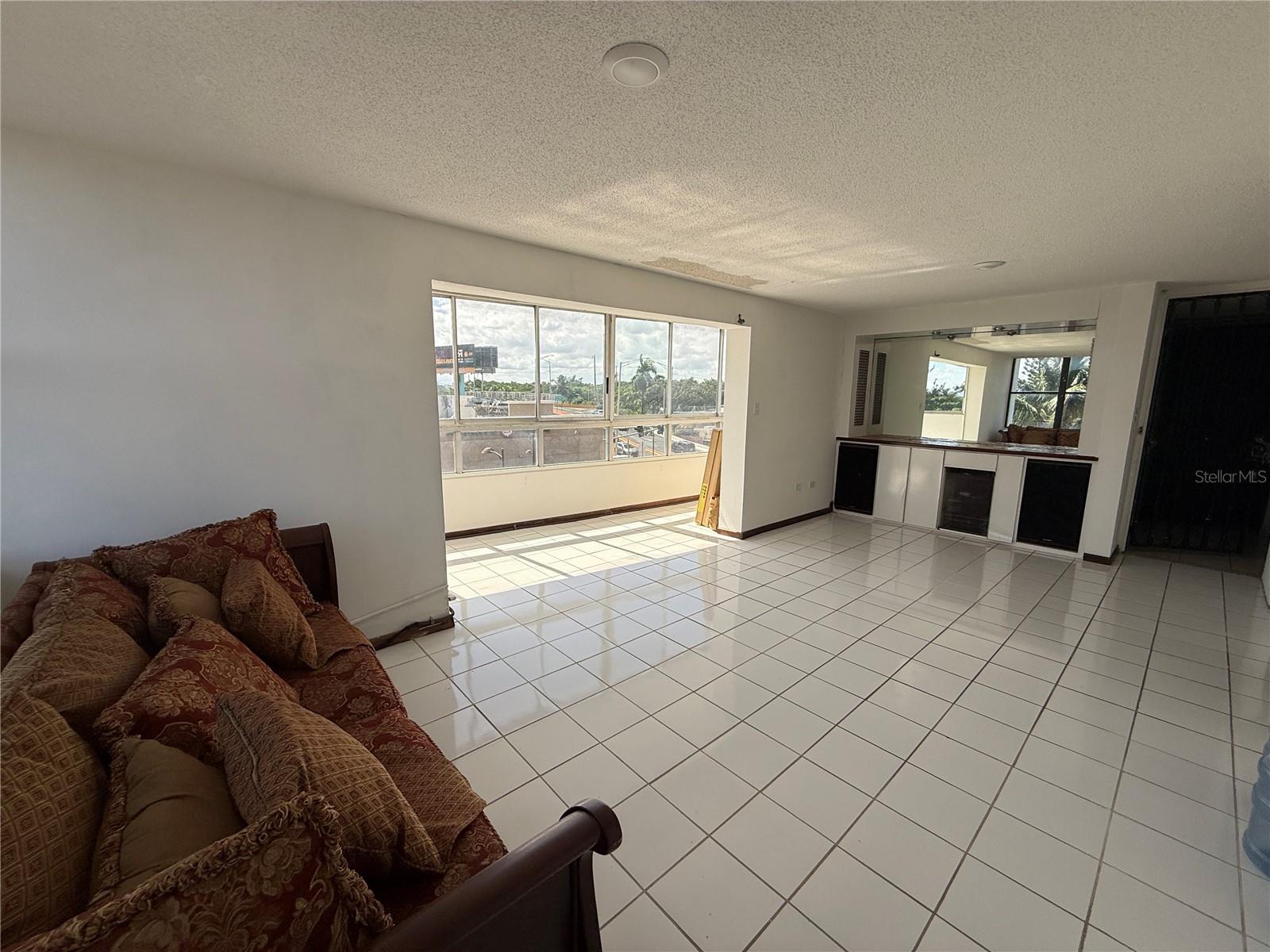 4123 ISLA VERDE AVE #203