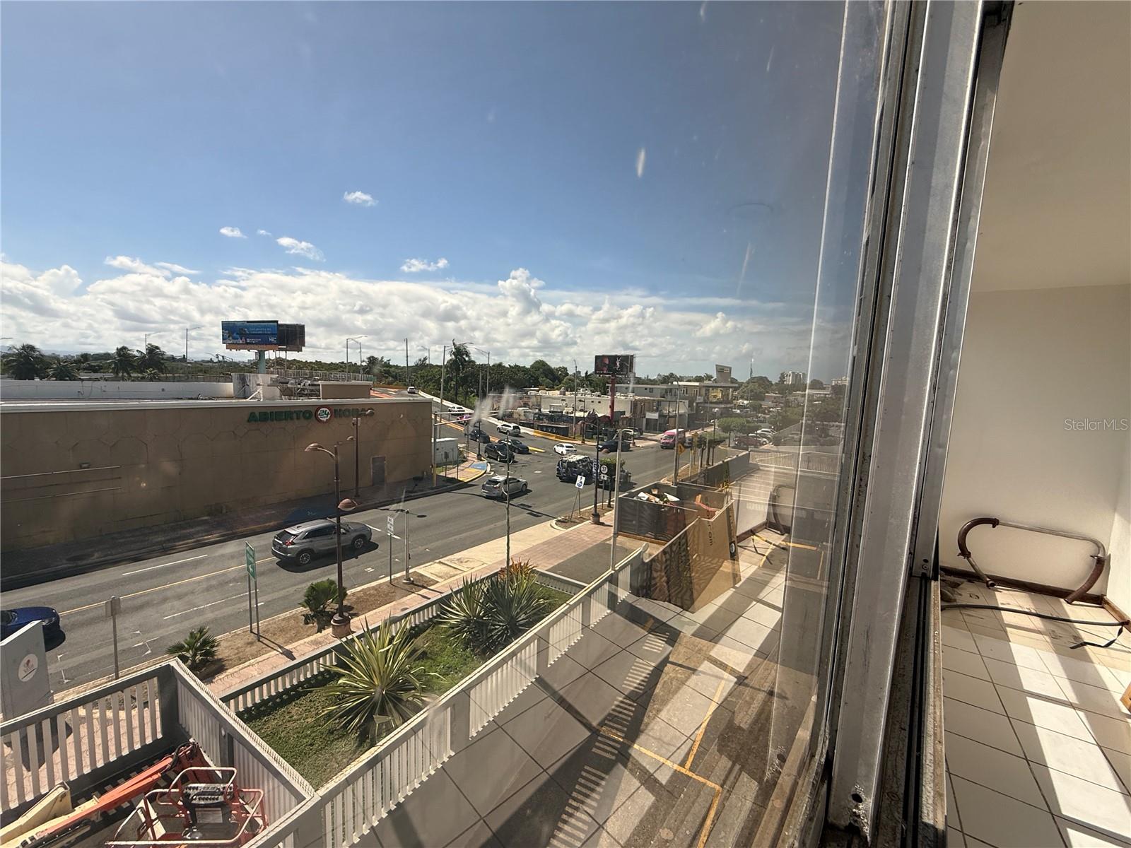 4123 ISLA VERDE AVE #203