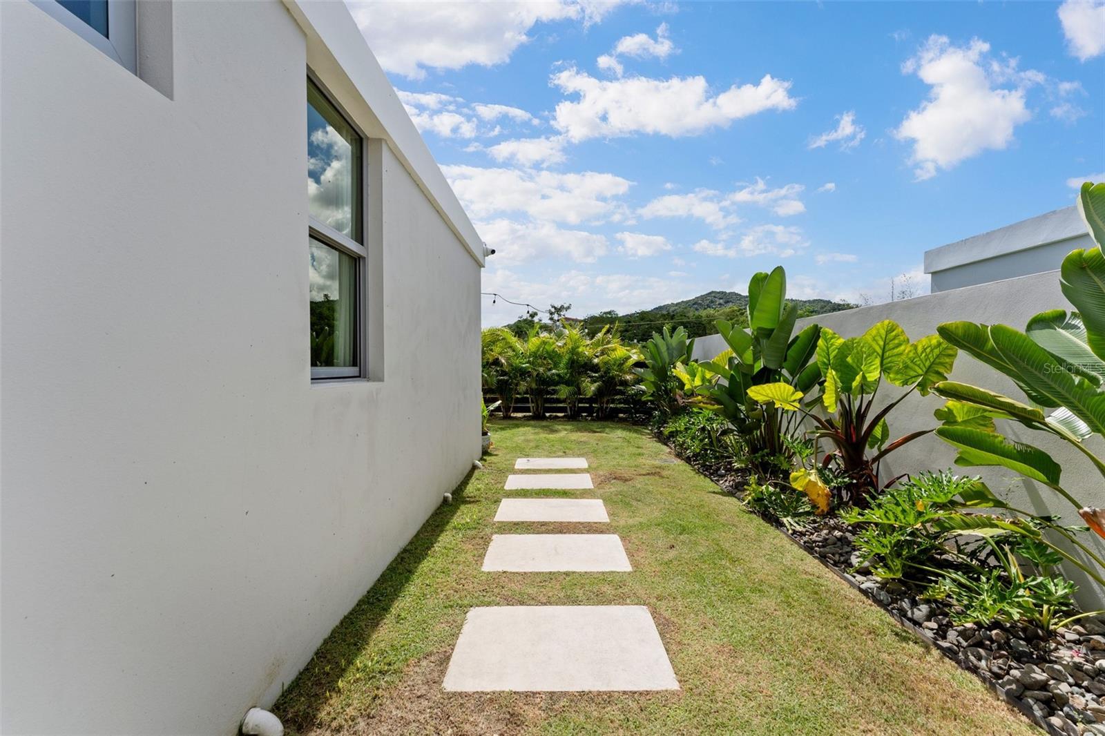 E-10 CALLE PAISAJE #E-10