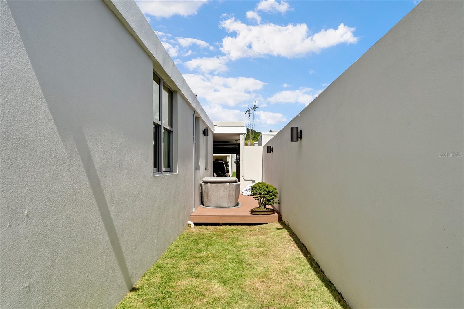 E-10 CALLE PAISAJE #E-10