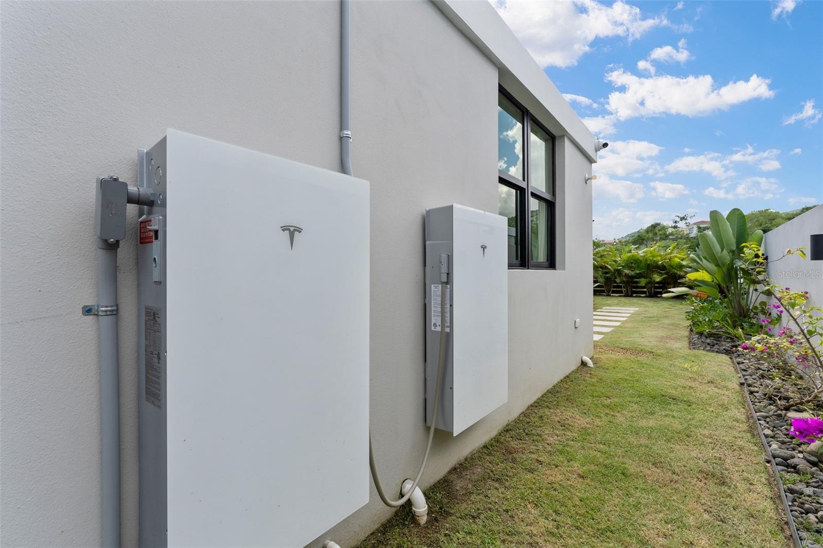 E-10 CALLE PAISAJE #E-10