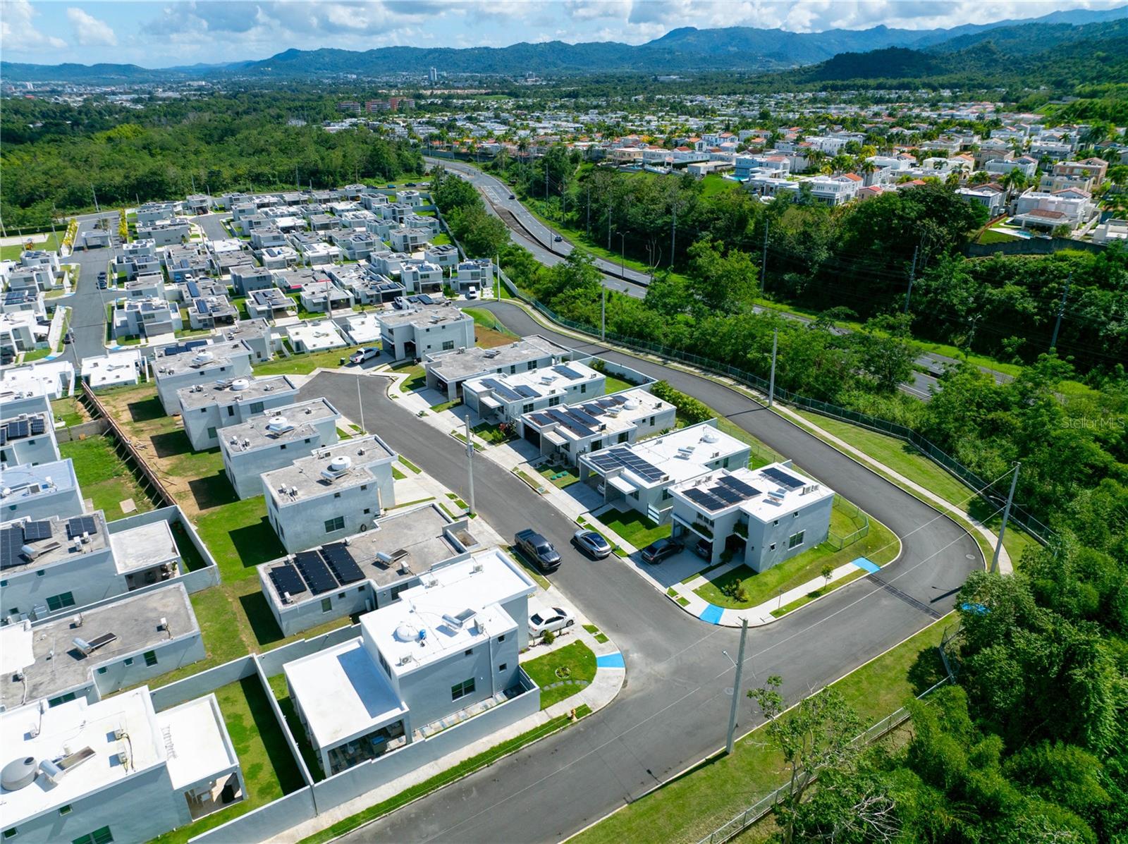 E-10 CALLE PAISAJE #E-10